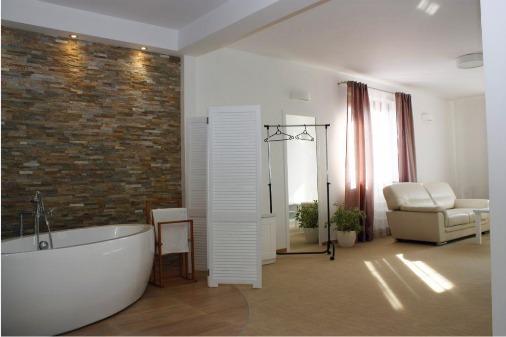 Hotel Ambasada Krobia Habitación foto